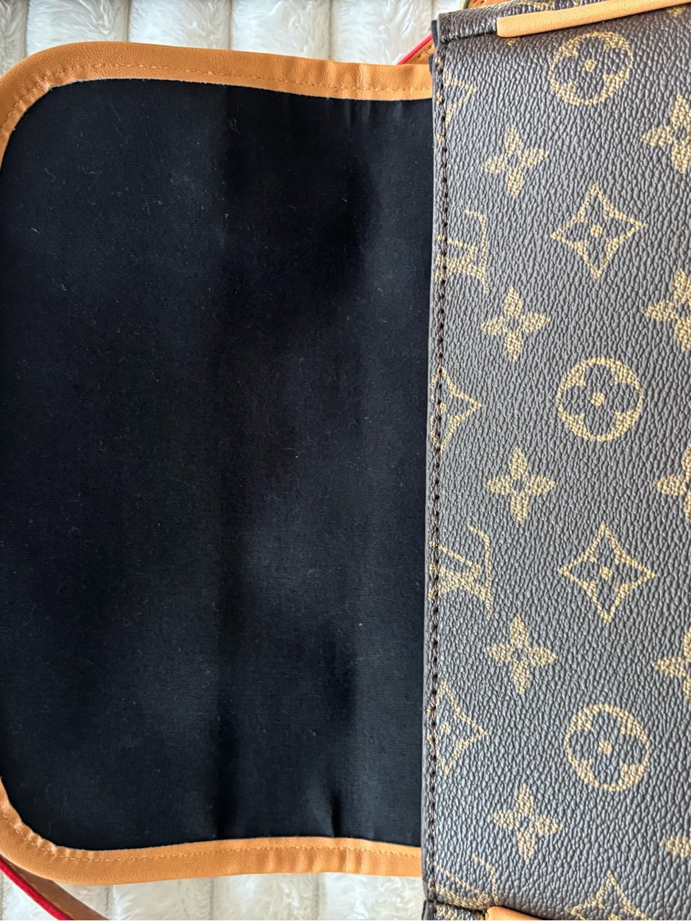 Shoulder bag - Picture 6 of 7